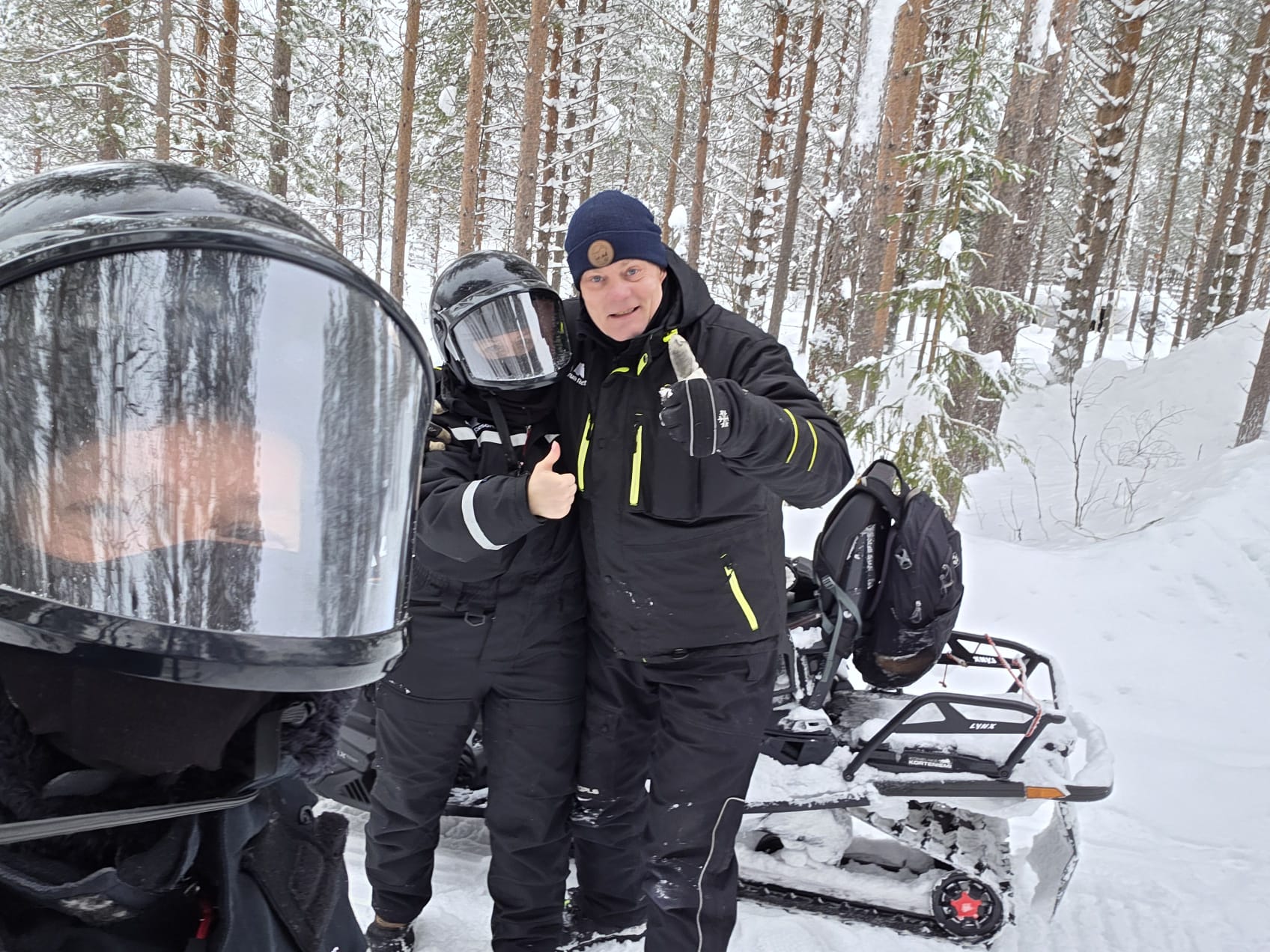 Epe ja ryhmä talvisella retkellä Lapissa